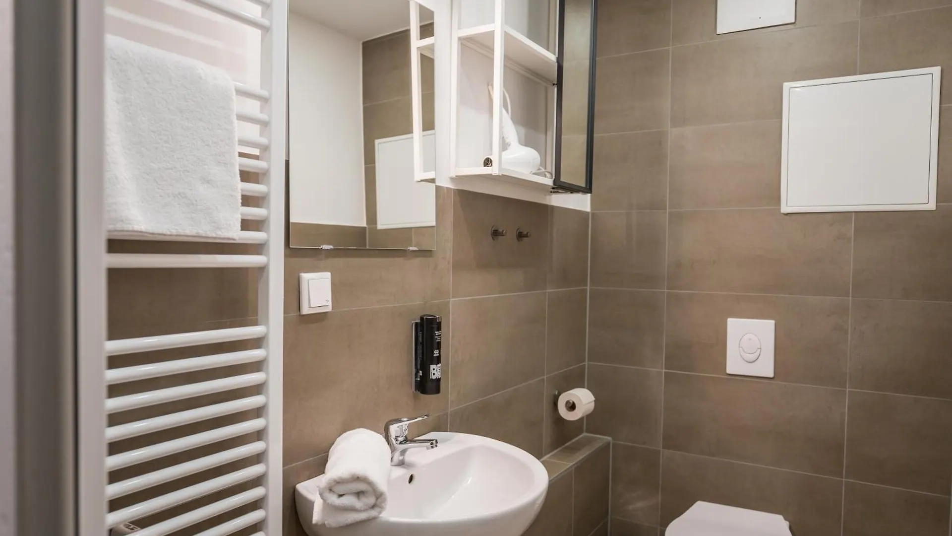 Fantastic 2 Bedroom Apartment Berlin